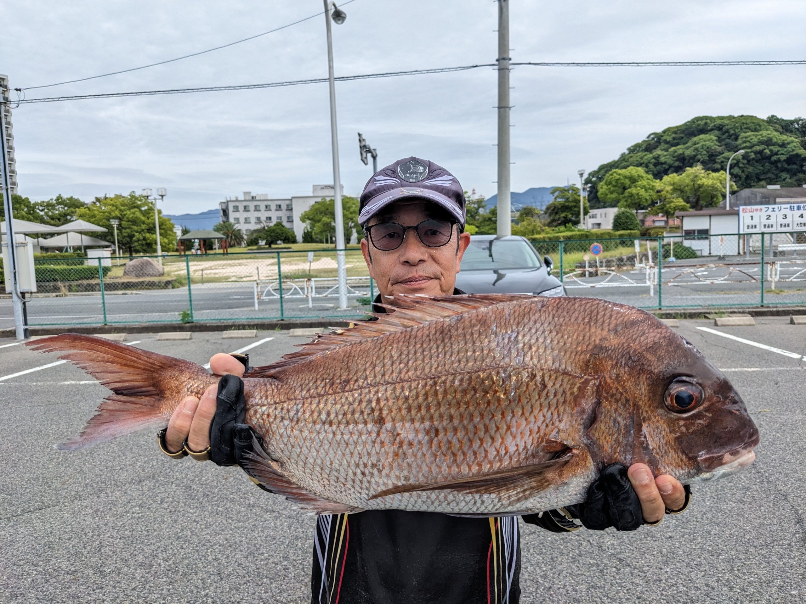 釣果報告！！マダイ、カワハギ！！